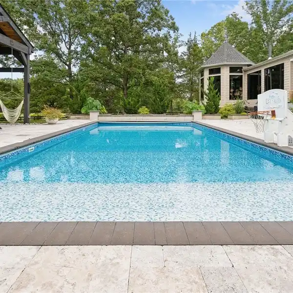 ENTERTAINER'S DREAM ON 4.7 ACRES