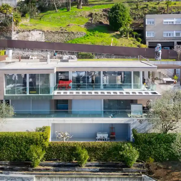 MODERN VILLA WITH POOL AND WELLNESS AREA