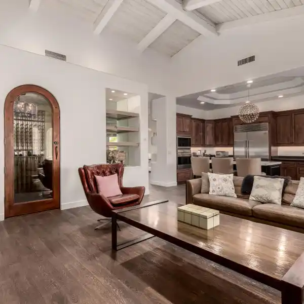 ESTATE HOME IN AN EXCLUSIVE GATED COMMUNITY