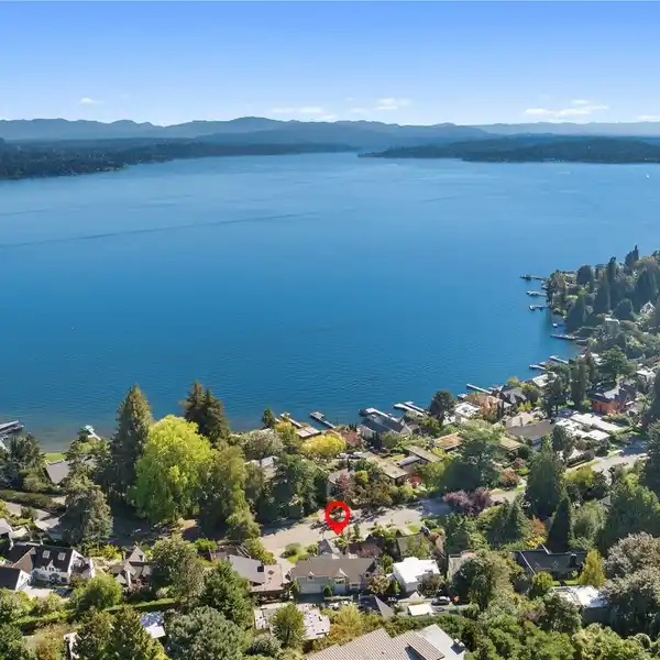 STUNNING HOME IN THE HEART OF WASHINGTON PARK