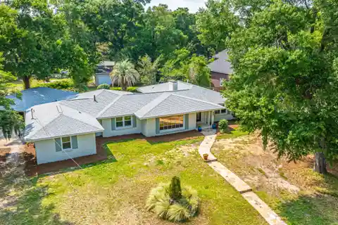 Great Opportunity in Fort Johnson Estates