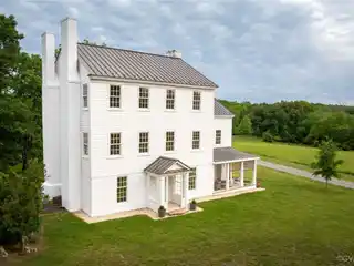 Timeless Estate on 90 Acres