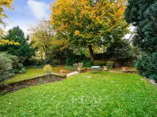 Charming Millstone-built Property in a Green Setting
