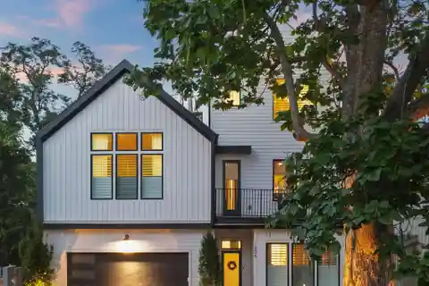 Stylish Home with Ev Charger and Security