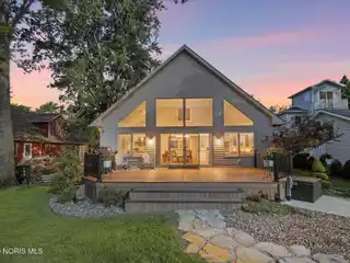 Sunrise Serenity on Sandusky Bay