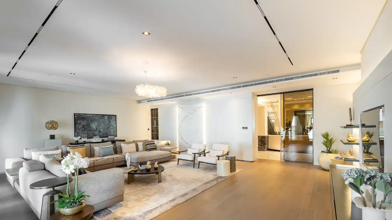 Bespoke Exclusive Six Bedroom Penthouse in Palm Jumeirah