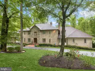 Prestigious Estate with Versatile Spaces