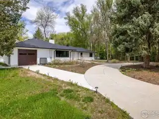 Secluded Five Acre Sanctuary