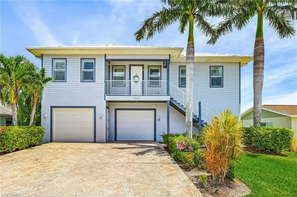 Coastal Living in Matlacha Isles