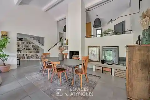 Elegant Nîmes Villa with Infinity Pool