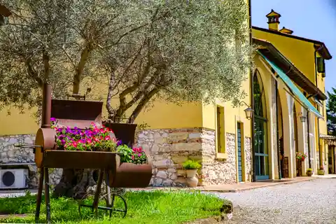 Beautiful Renovated Farmhouse with Large Garden