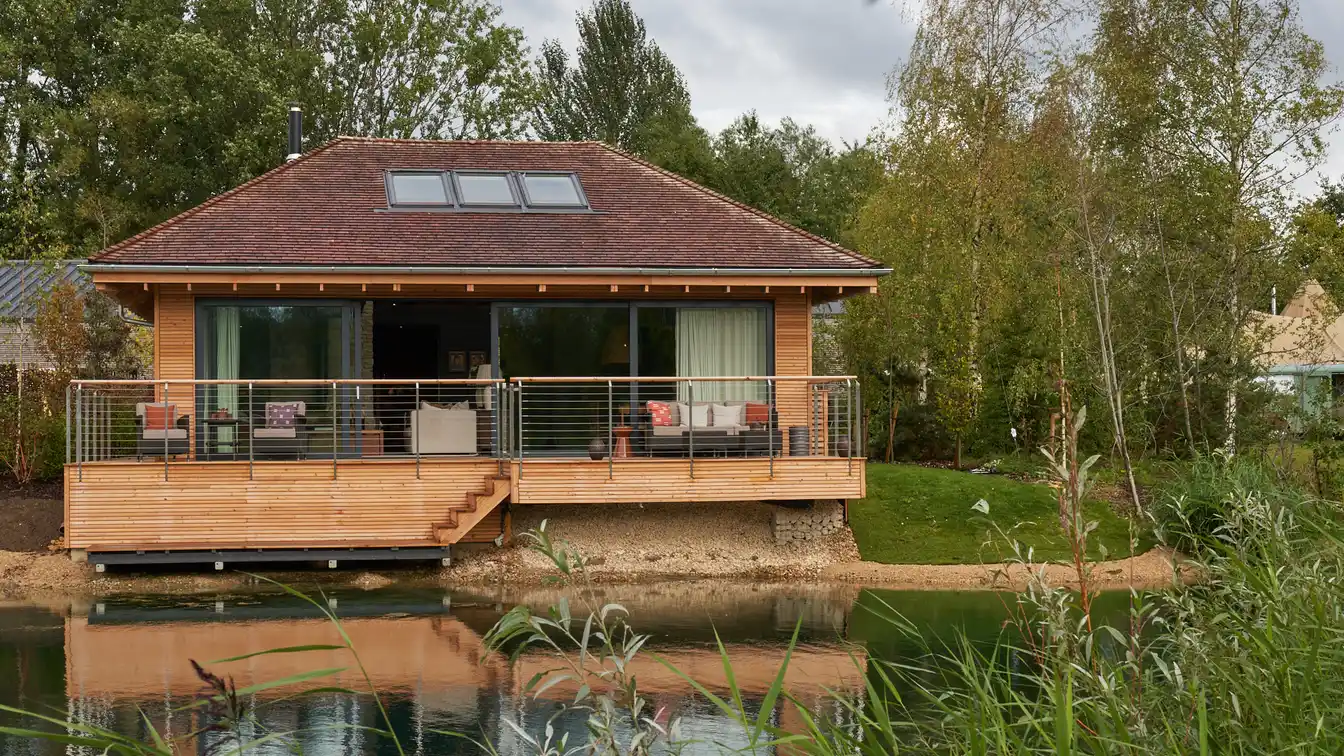 Luxury Lakeside Living