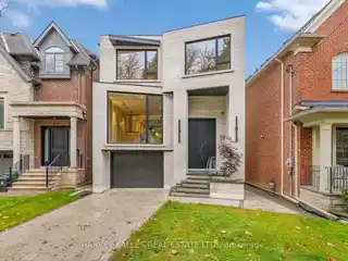 Sculptural Modern Home with Smart Technology and Timeless Style