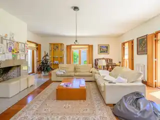 Spacious Villa with Lush Garden and Coastal Serenity