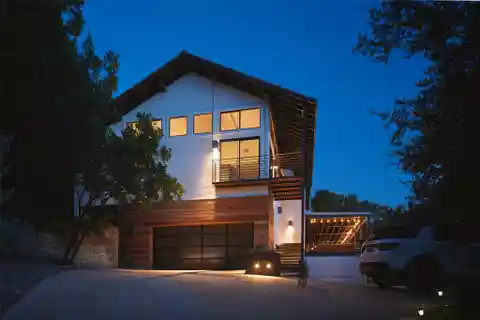 Exquisite Home by an Esteemed Architect