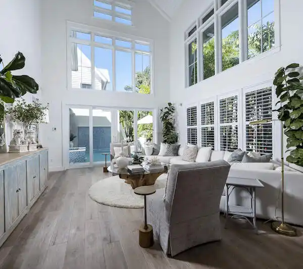 BEAUTIFUL CUSTOM-BUILT RESIDENCE