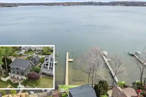 Stunning Waterfront Retreat on the Severn River
