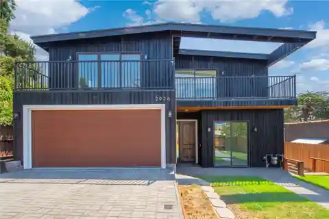 Brand-New Mount Washington Home with Contemporary Luxury