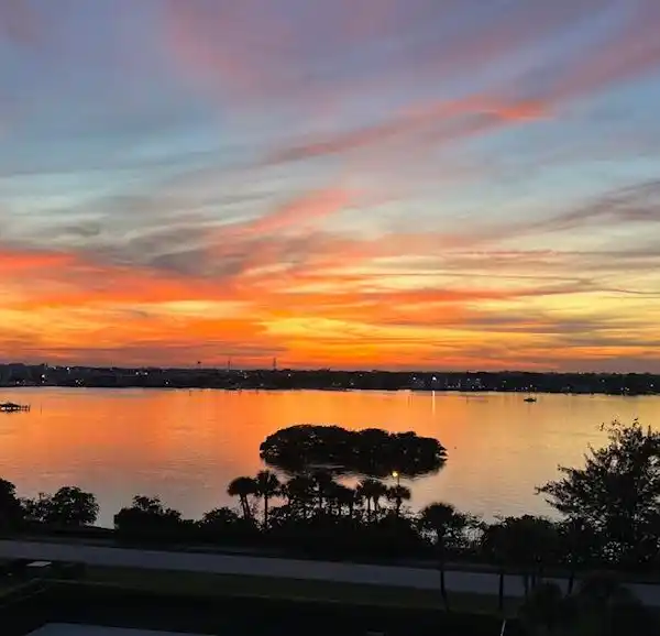 COMPLETELY REMODELED PENTHOUSE CONDOMINIUM