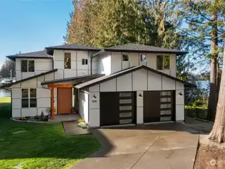 Stunning Oasis on Lake Tapps