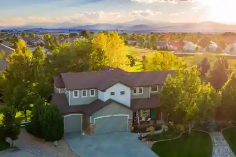 Oasis in Windsor with Incredible Views