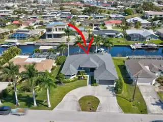 Waterfront Gulf Access Resort Pool Home