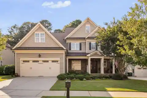 Trophy Property Offering an Enviable Lifestyle