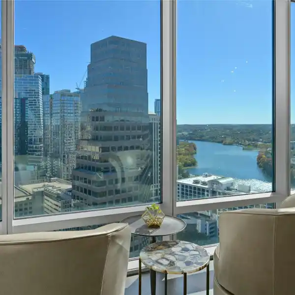 STUNNING SOUTHEAST CORNER RESIDENCE AT THE AUSTONIAN