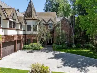 Custom Estate with Timeless Elegance