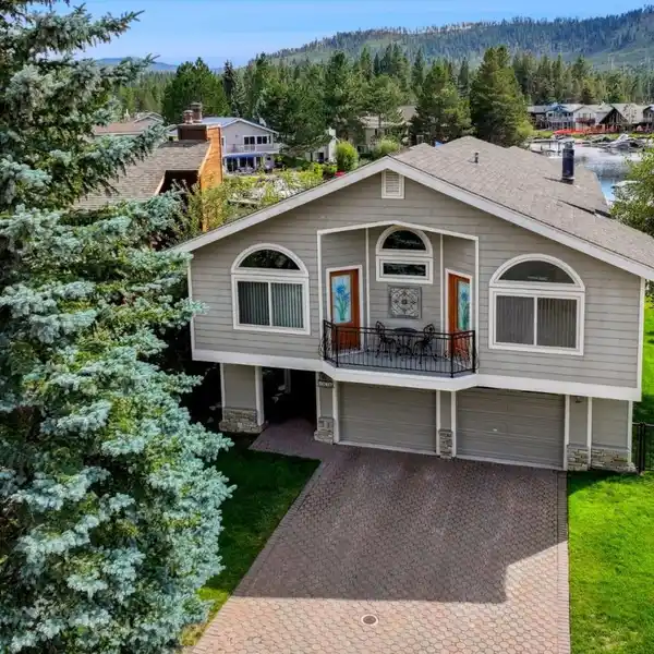 TAHOE KEYS WATERFRONT HOME WITH MAJESTIC VIEWS