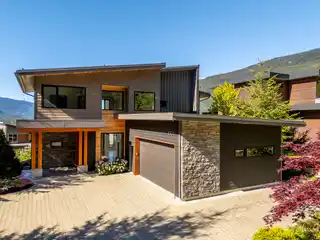 Spacious West Coast Contemporary Residence