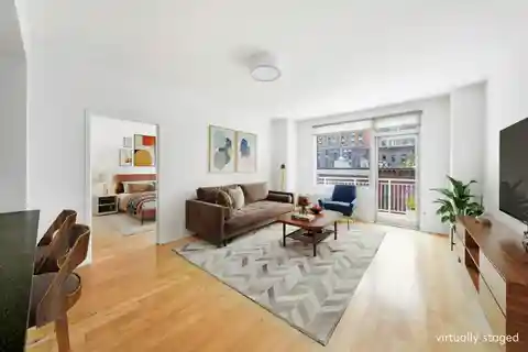 Bright Condo with Private Balcony