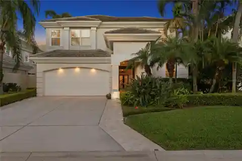 Meticulous Single-family Courtyard-style Home