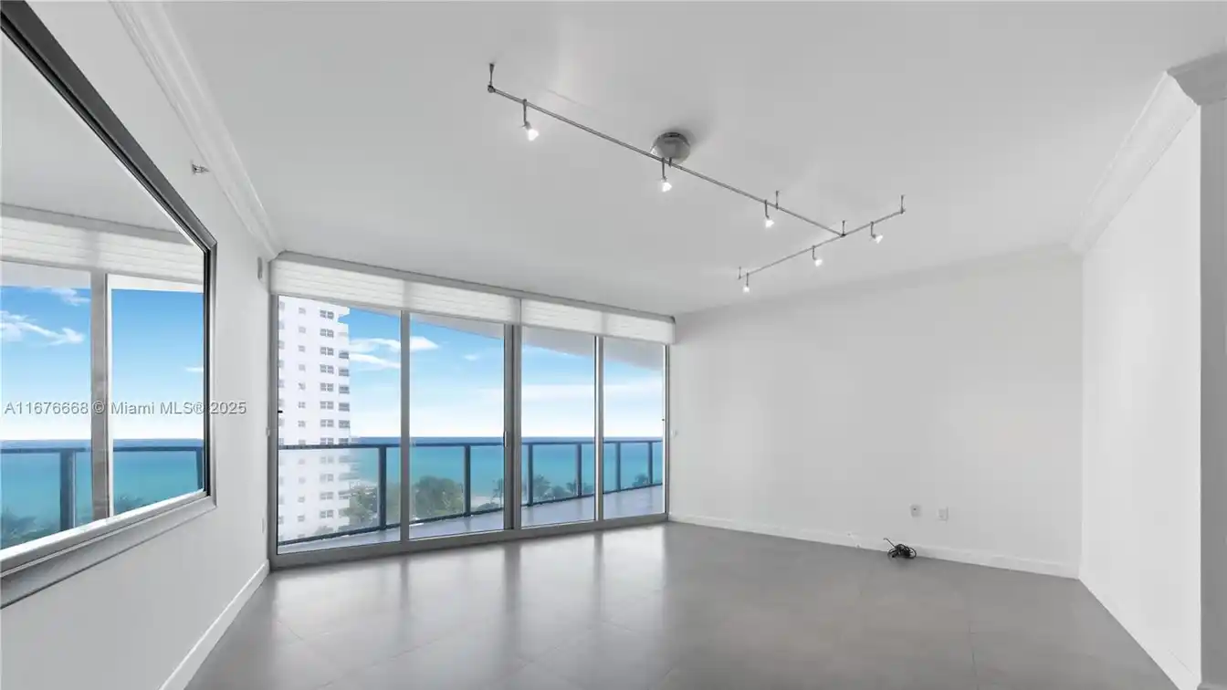 Three Bedroom Condo with Breathtaking Views