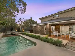 Beautifully Renovated Residence in a Peaceful Setting