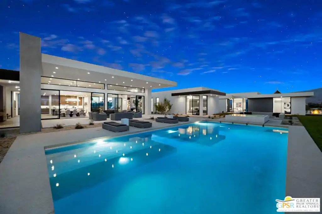 Architectural Residence That Redefines Desert Luxury