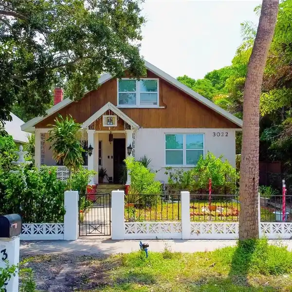BEAUTIFUL MULTI-GENERATIONAL PROPERTY