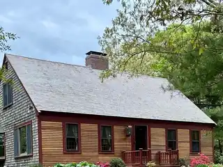 Unique Multi-structure Property on 2.5 Acres