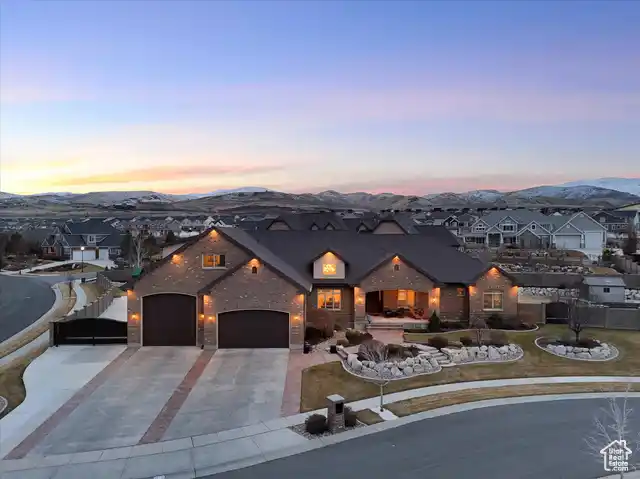 Exquisite Luxury Home on a Sprawling Estate Lot