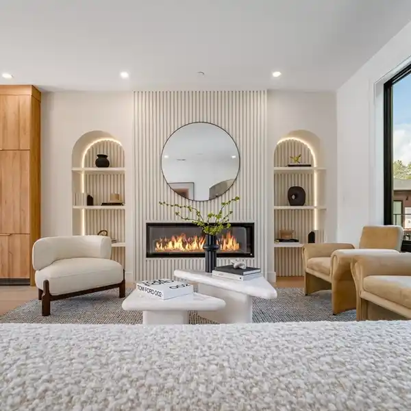 STUNNING NEW CONSTRUCTION TOWNHOME