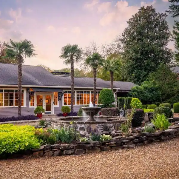 HISTORIC GARDEN ESTATE STEPS FROM MARIETTA SQUARE