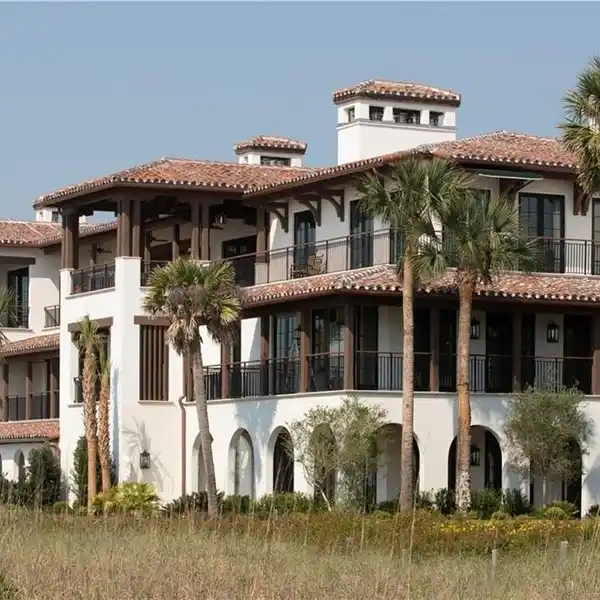 HIGH-END LIVING AT THE OCEAN FOREST RESIDENCES