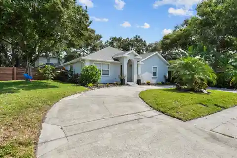 Stunning Home in an Exclusive Location