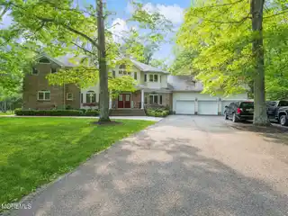 Immaculate East Facing Center Hall Colonial