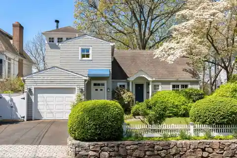 Charming Expanded Cape in Pine Point