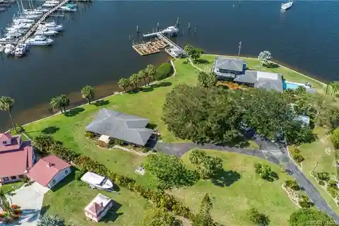 Private Deepwater Haven