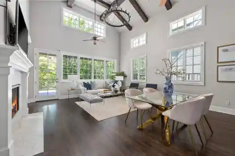 Beautifully Maintained Lock-And-Leave Home