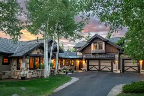 Exceptional Home Above the Famous Jack Nicklaus Designed Golf Course