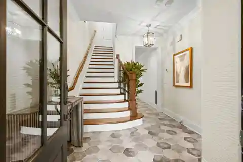 A Townhome with Wow Factor
