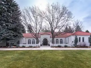 Luxurious Living in Cherry Hills Farm